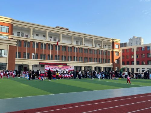 庆祝中国少先队建队72周年德州市东风东路小学举办建队节主题活动