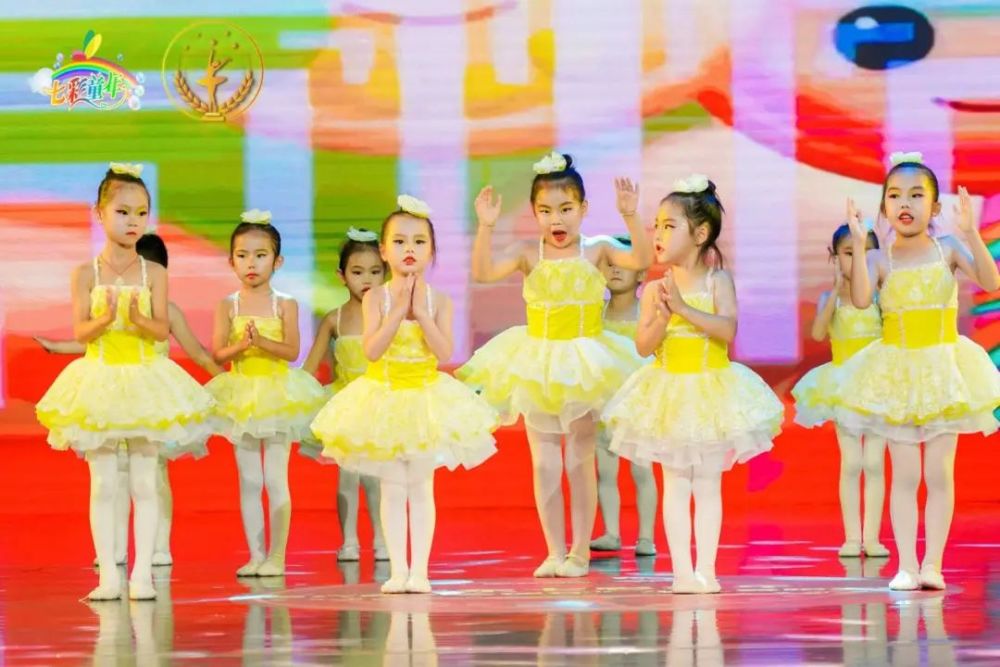 舞动童年,每个会跳舞的孩子都是会闪光的小精灵!