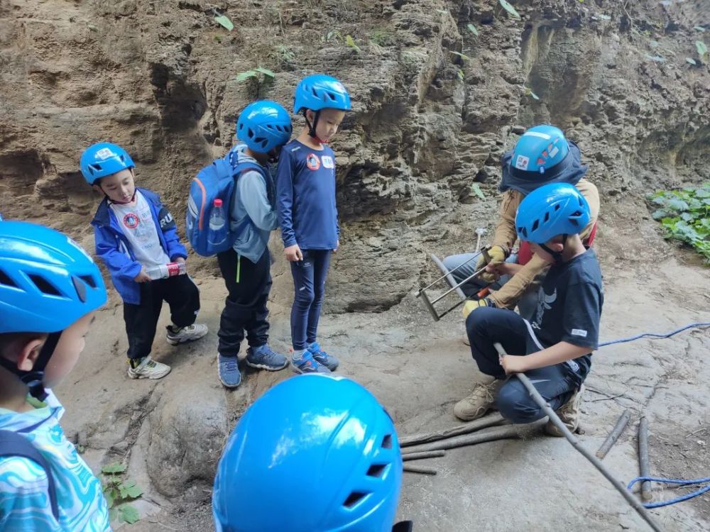 仵楼镇组织关爱残疾人活动_怎样组织一场活动_组织开展摄影采风活动