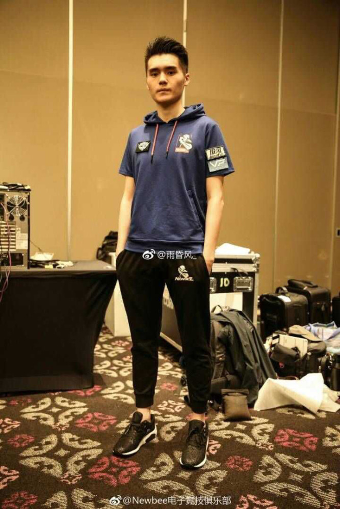 虎牙主播sccc花式宣传ti10,不玩dota2的女生都看_腾讯新闻