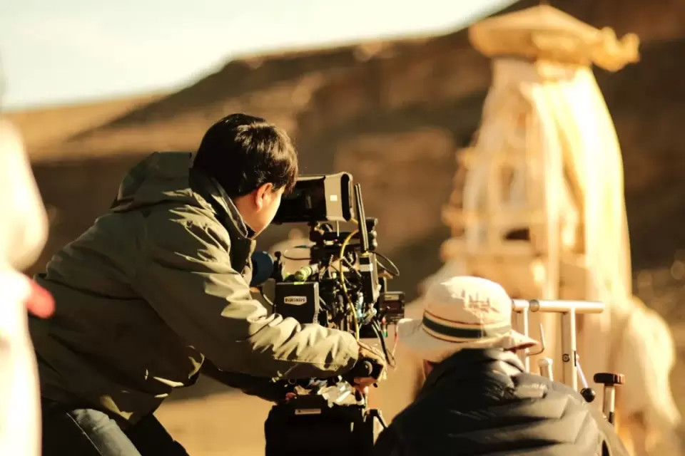 用五年把观众带回3700年前的巴比伦丨专访导演周楠