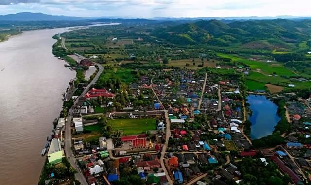 缴获可以装备一个团的武器|平远|平远街|公安部|云南|毒品