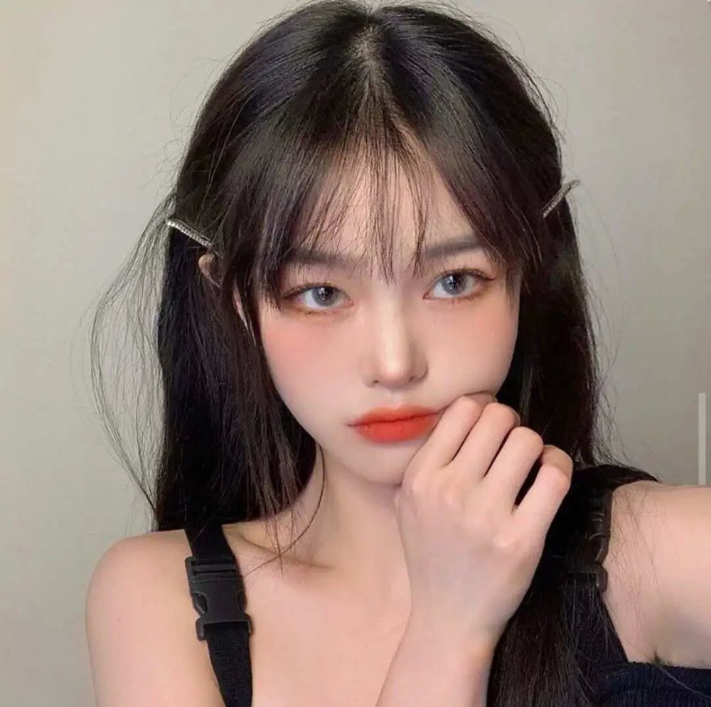 ins高冷范女生头像_腾讯新闻
