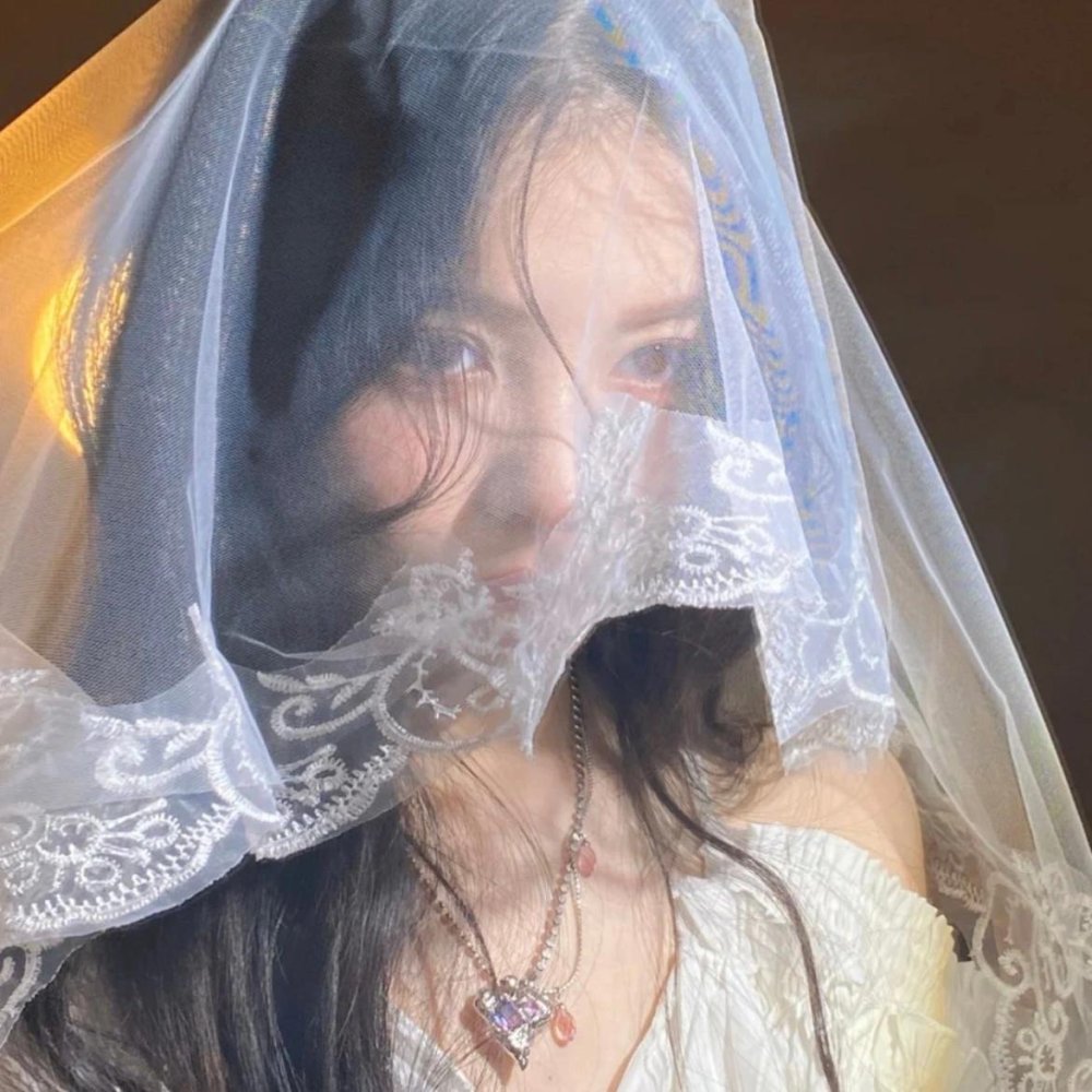 ins高冷范女生头像_腾讯新闻