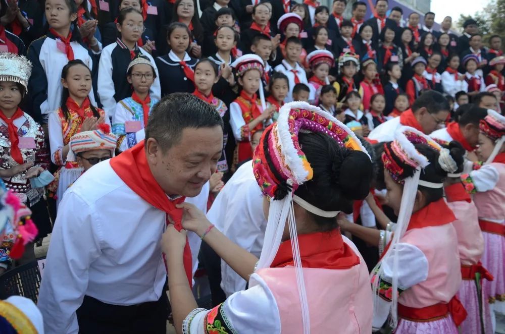 州委书记杨国宗会见出席少先队大理州第三次代表大会代表_腾讯新闻