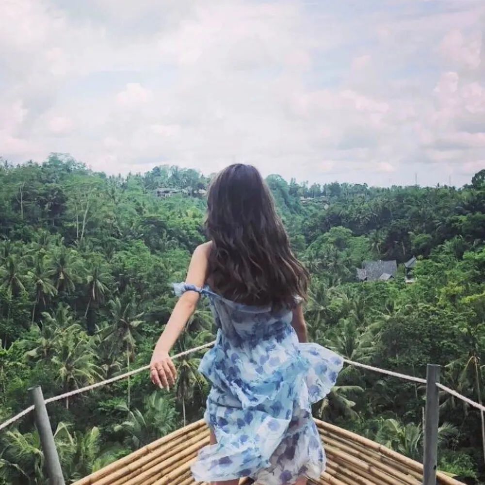 唯美背影女生头像