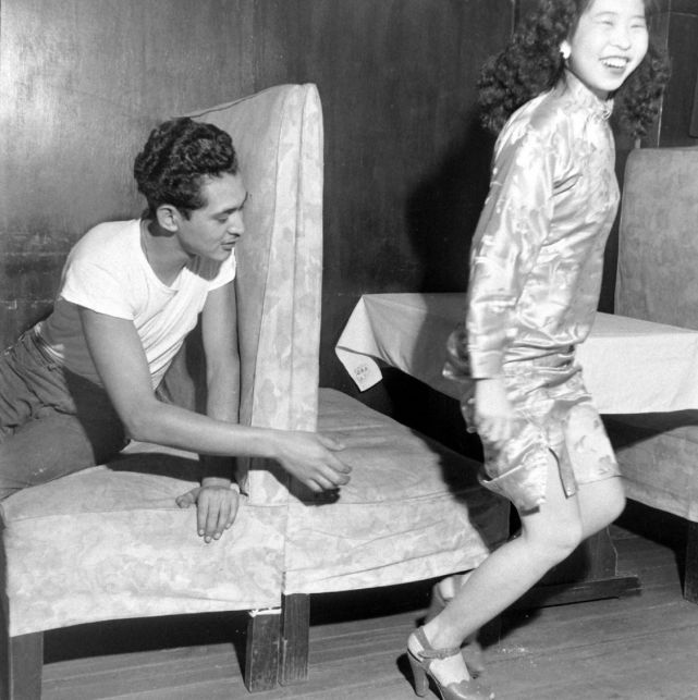 解禁照片,上海滩只接待洋人的"舞女",个个妖娆妩媚
