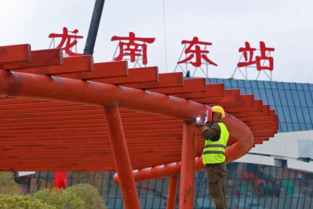 走看赣深高铁沿线龙南市