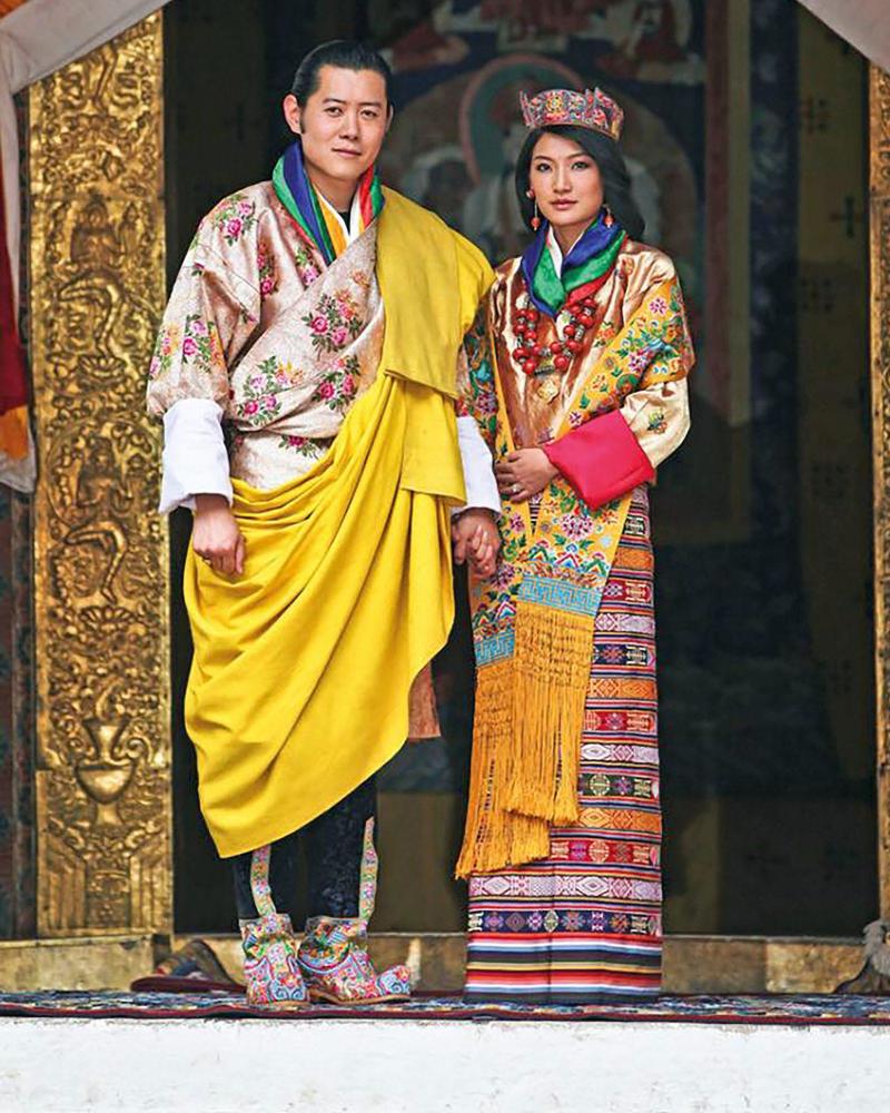 不丹王室发布照片庆祝国王吉格梅凯萨和王后佩玛结婚十周年
