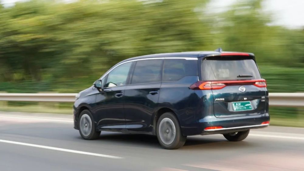 15万落地 轿车 Suv和mpv之间 为啥选后者是最明智的 腾讯新闻