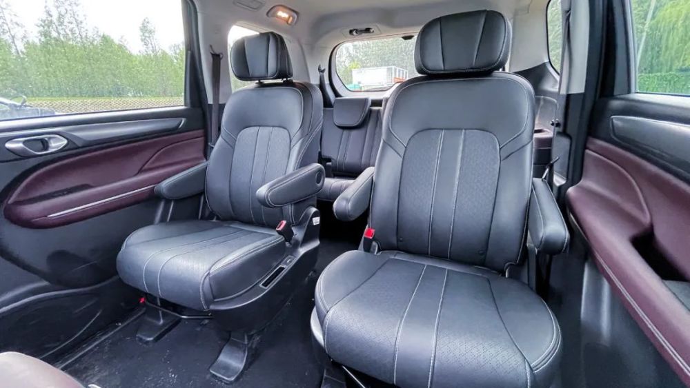 15万落地 轿车 Suv和mpv之间 为啥选后者是最明智的 腾讯新闻