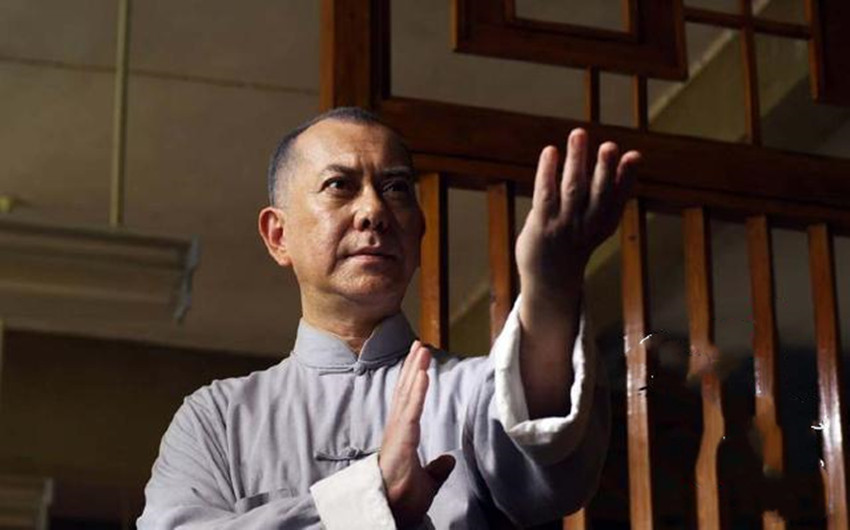 "咏春拳王"梁赞重金求人打败他,为何长达三年,都无人应战_腾讯新闻