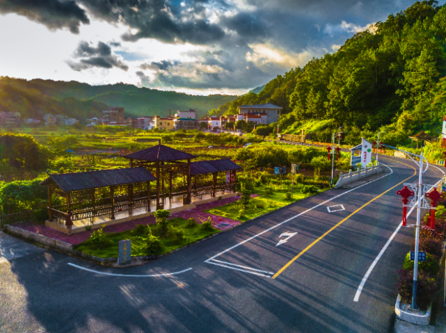 多图超美汕尾陆河这条公路入选省十大最美农村路