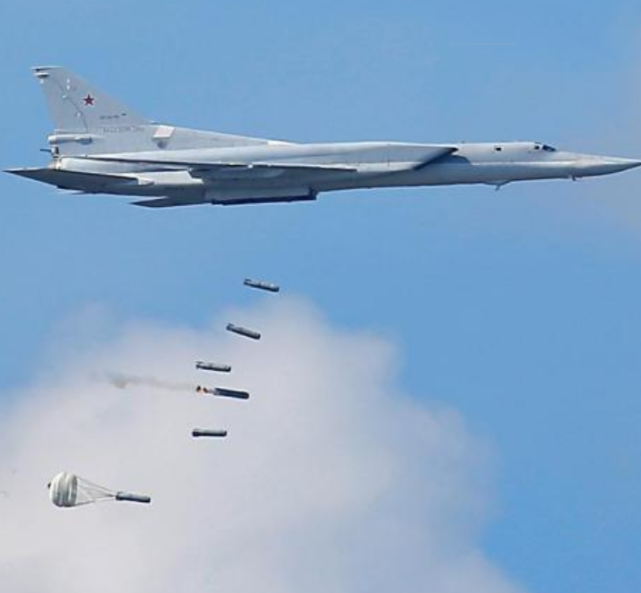 苏联的疯狂计划:全球唯一的核轰炸机"图-119",能绕地球飞10圈