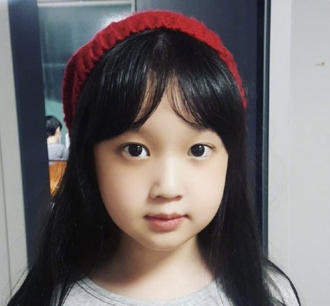 请回答1988小珍珠近照曝光10岁金雪可爱依旧被赞等比例长大