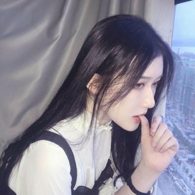 精选神明也会心动的宝藏女生头像