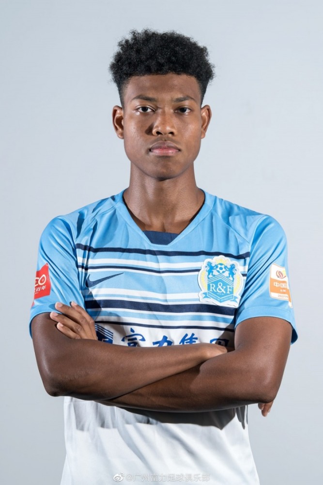 16岁261天中非混血小将苏宇亮迎来生涯首秀