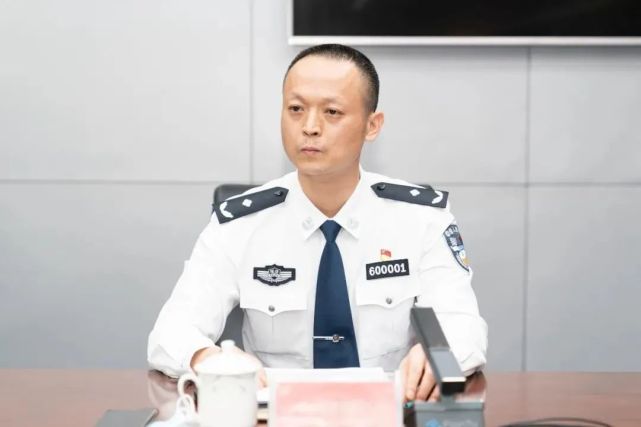 柳建忠任三明市政府党组成员,市公安局党委书记(附简历)