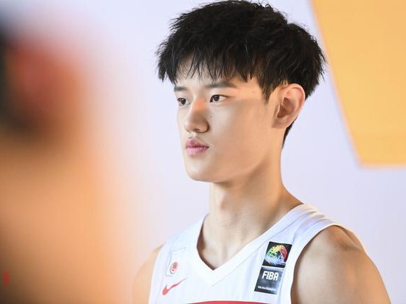 独行侠队 国产杜兰特将试水NBA，东契奇领跑联盟，76人透露西蒙斯交易方案