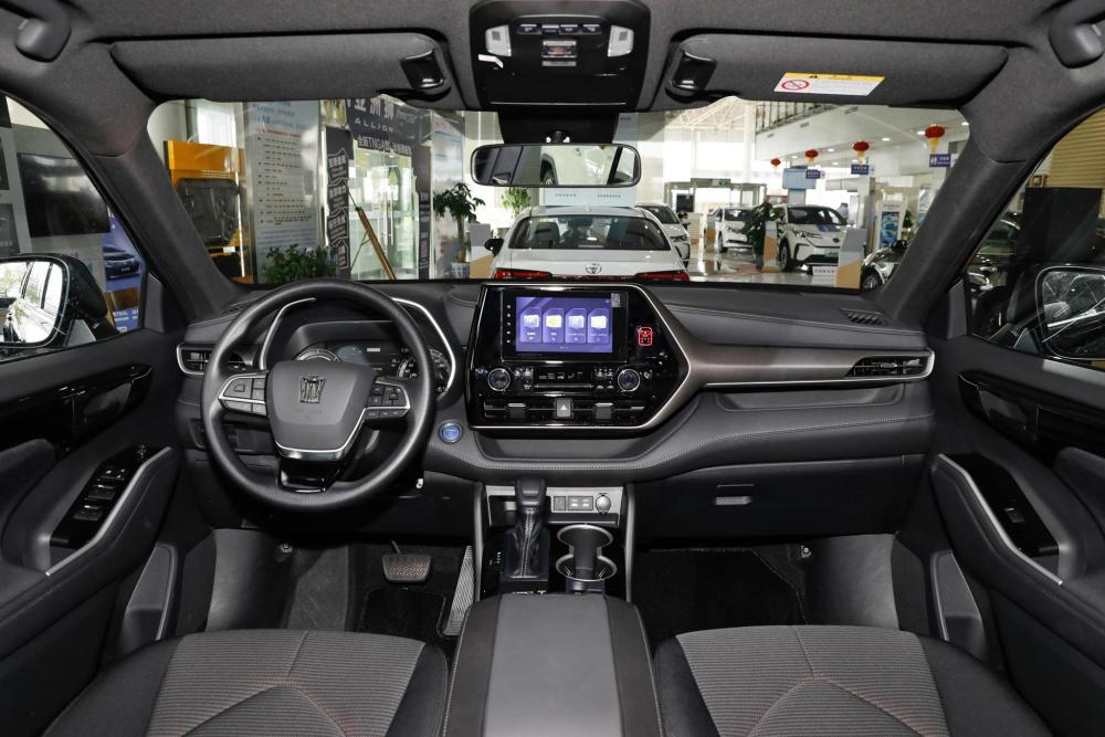 三十万左右的车排行榜_30万左右轿车排行榜五款热门30万左右轿车介绍