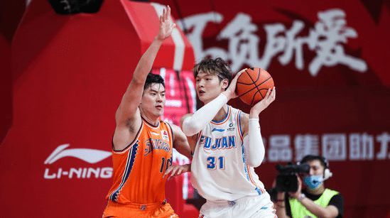 福建队 爆砍22＋7，CBA状元兑现价值！福建队选对了，交易王哲林真不亏