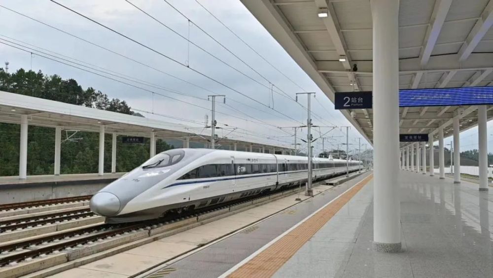 走看赣深高铁沿线定南县