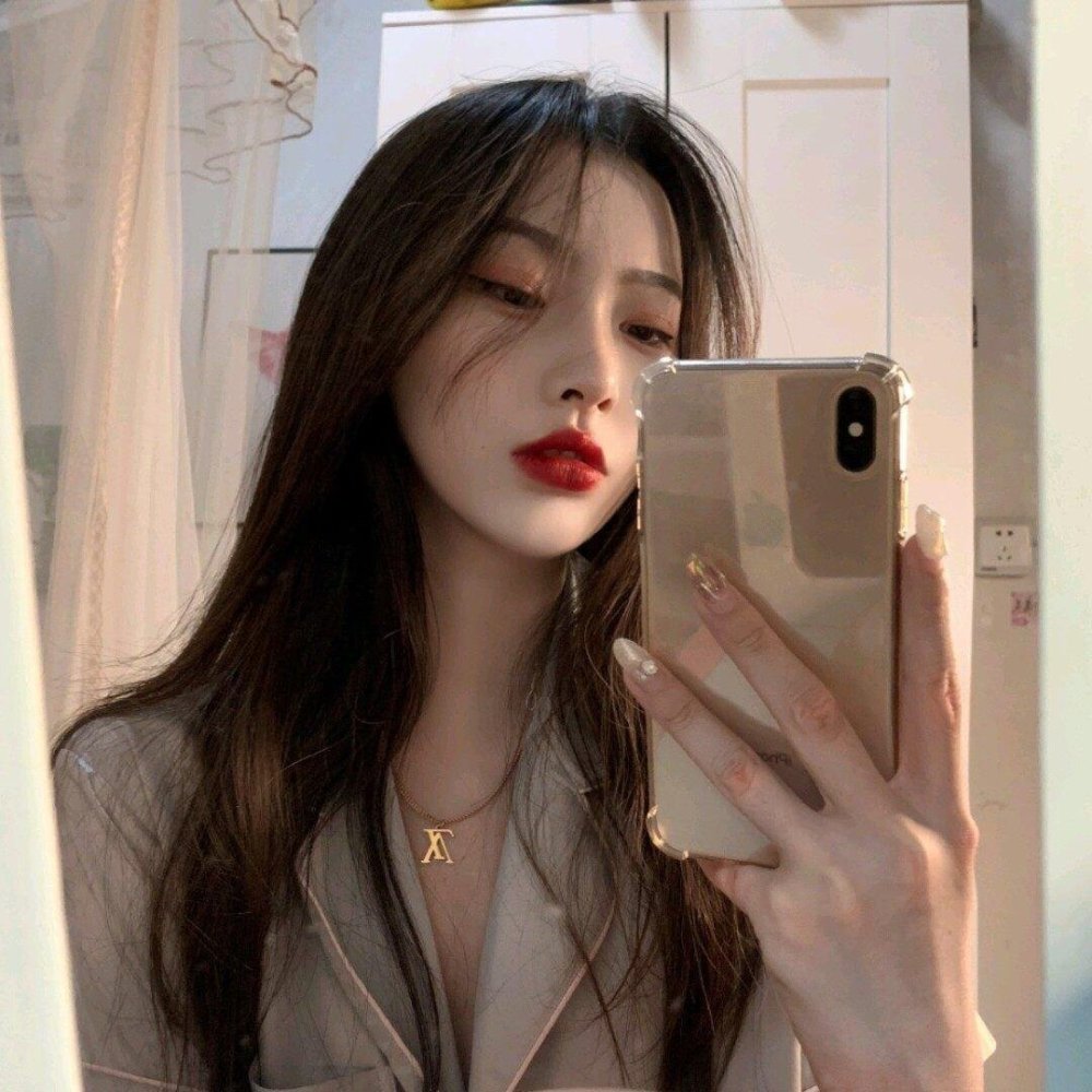 高级玩网女头你成为自己喜欢的人就好