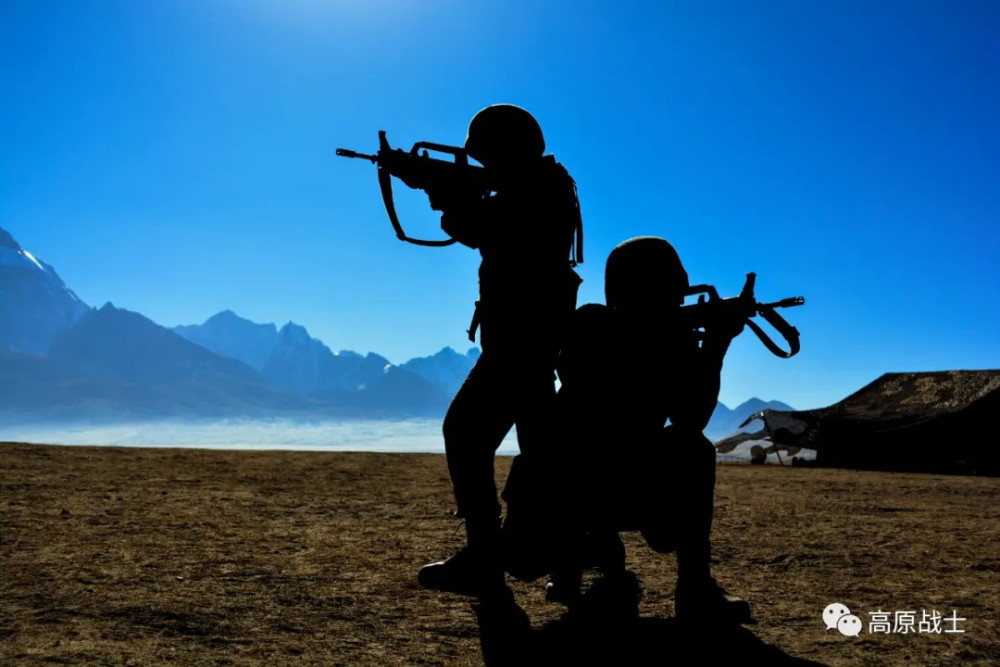 高原军营随手拍丨邂逅军营的秋天