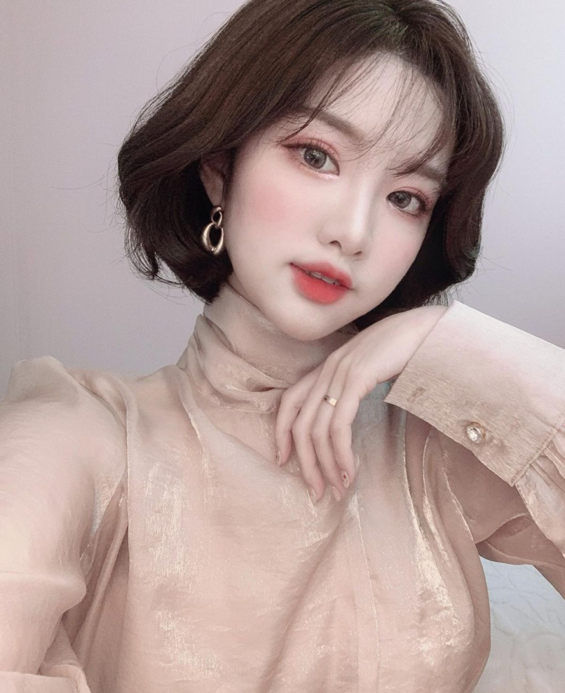 微胖女孩的甜美短发._腾讯新闻