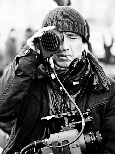 而不喜欢娄烨的人则迷失在他猛烈摇晃的镜头和纷繁复杂的剪辑之中,留