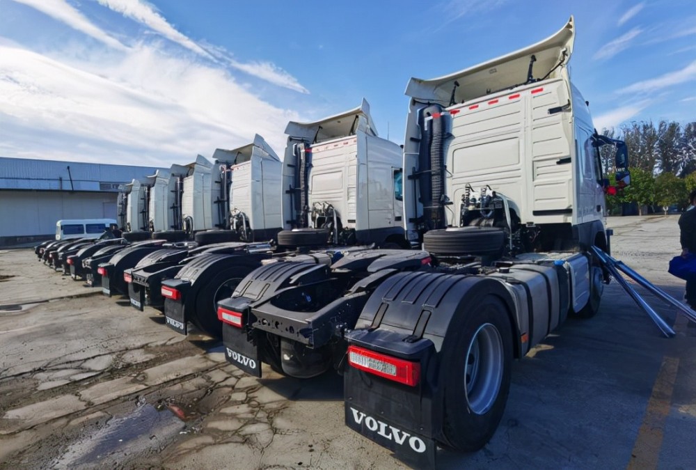 行通安永首批全新沃尔沃fm交付 跨越冷链运输"高门槛"实现快速发展