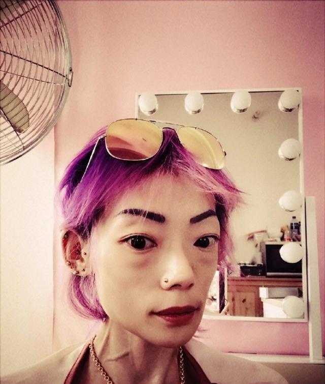 22岁嫁入豪门因丈夫一句话8年瘦到44斤嫩模伍智恒经历了什么