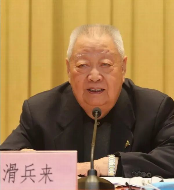 市老促会原会长滑兵来将军讲话