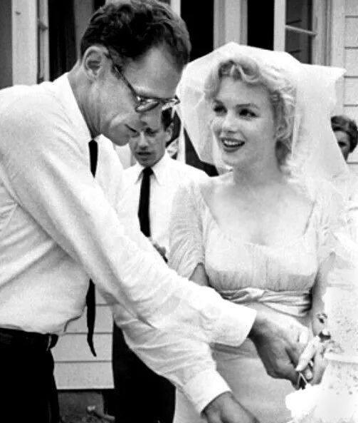 玛丽莲.梦露:性感外衣下,是一个孤独的灵魂