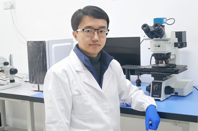 查看更多图片 >2011年获得美国莱斯大学全额奖学金赴美攻读博士学位