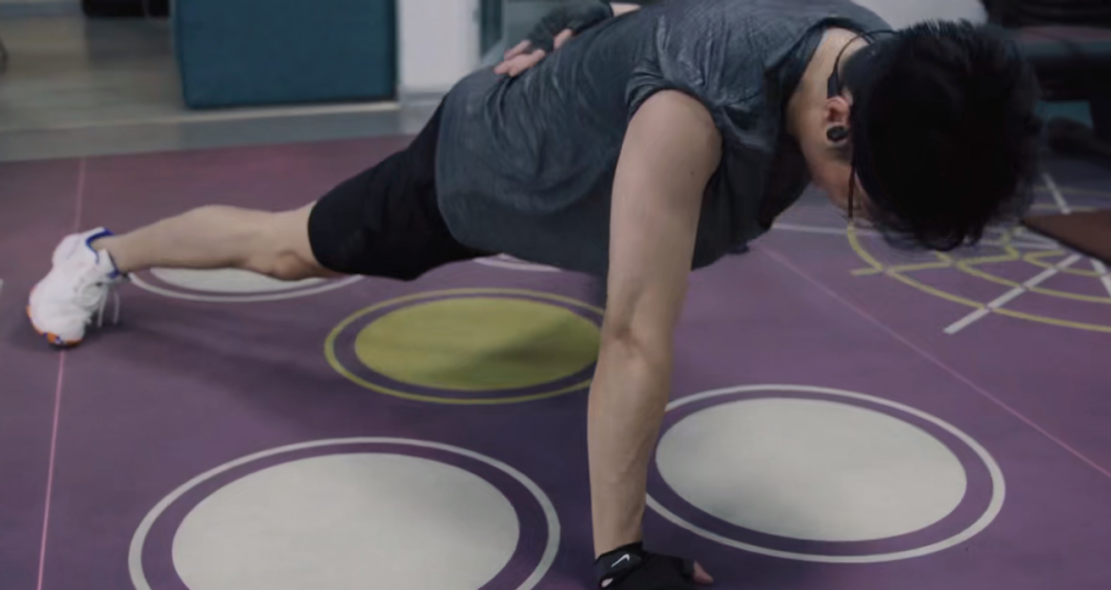 大司马谈停播原因:想去健身成"肌肉金轮",目前小臂线条已成型_腾讯