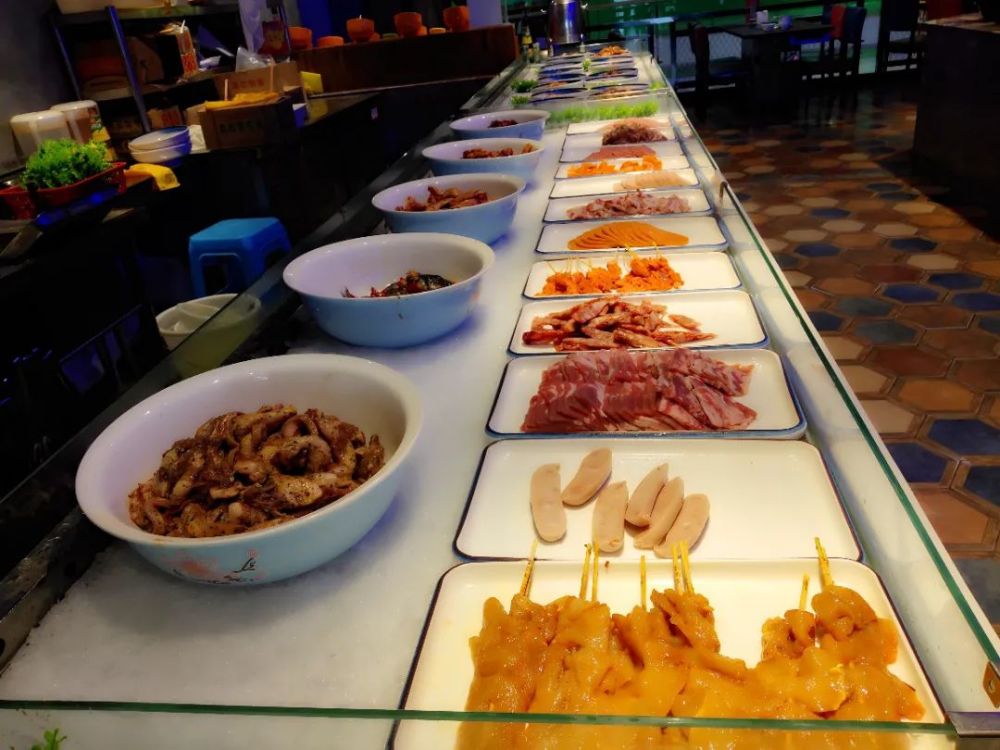 春节不打烊亲古烤肉自助套餐低至39元人让你实现海鲜烤肉火锅自由