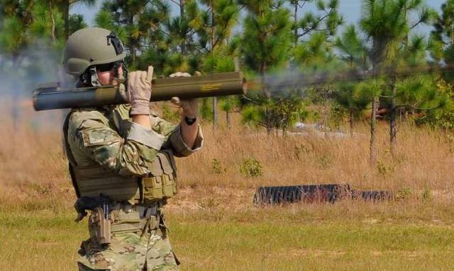 全球14种著名单兵肩扛式火箭筒_腾讯新闻