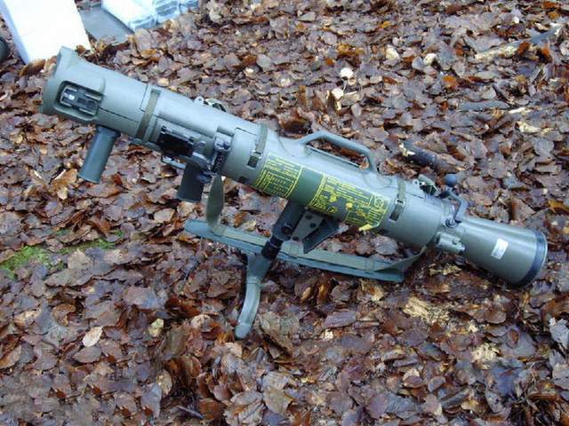 全球14种著名单兵肩扛式火箭筒_腾讯新闻