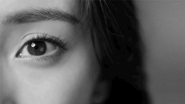 有深眼窝的4位女演员,有人比年轻时还灵气,有人生娃后显疲惫