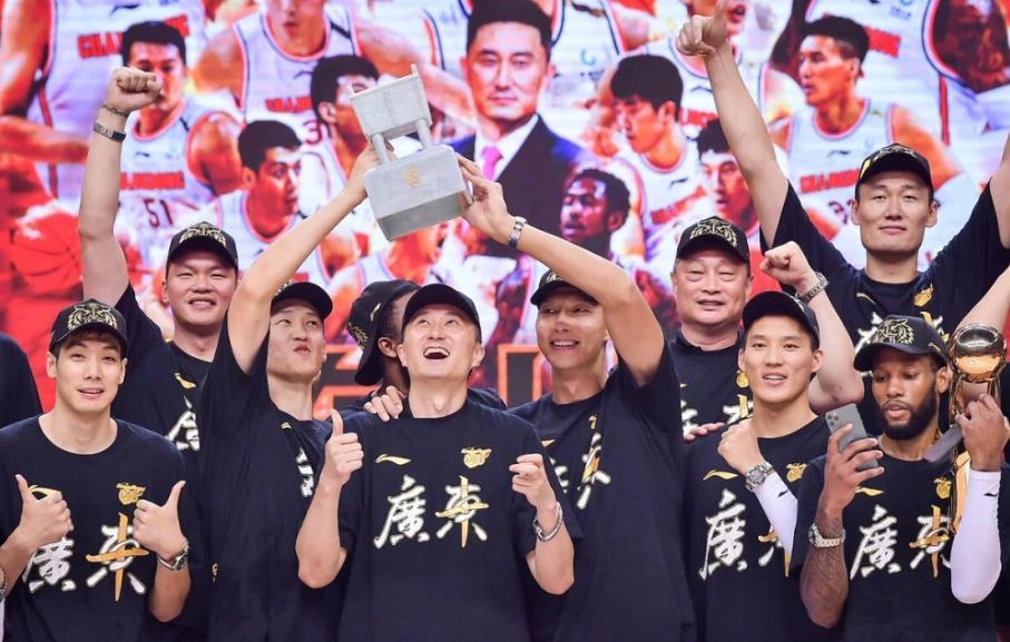 沈梓捷 16日CBA前瞻，沈梓捷挑战阿联，杜锋拒绝首败，马布里检验后卫群