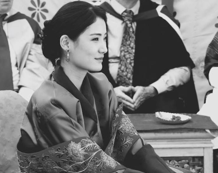 不丹王后结婚10周年诞下两子延续爱情童话未来王太后底气十足