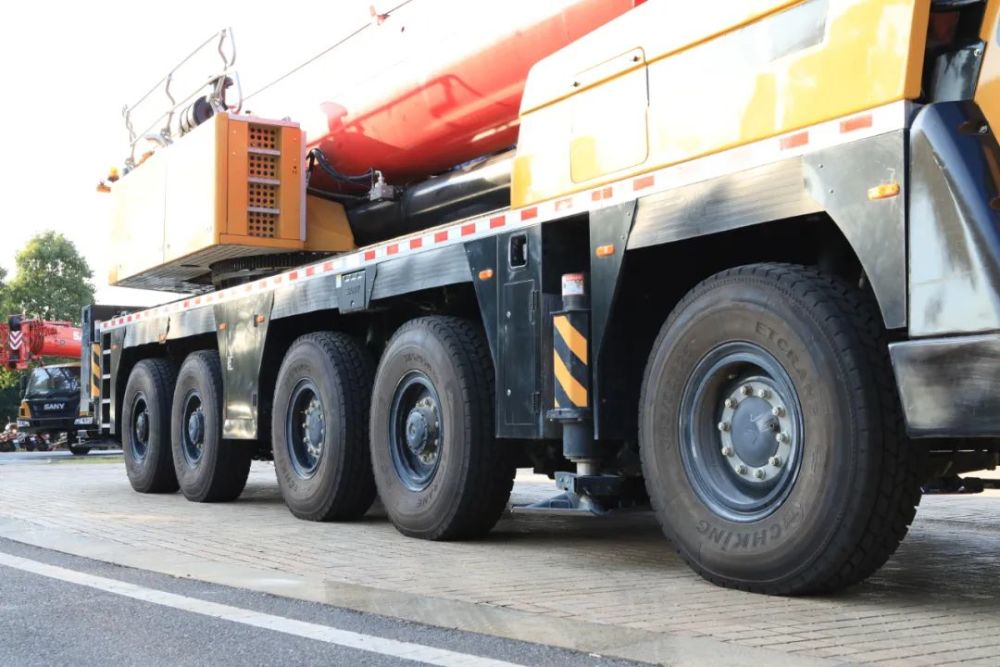 吊装圈里的"老司机"要想获得长足发展,就必须上一台大吨位.