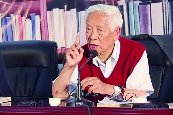 【大理人物】著名古典文论美学家张文勋