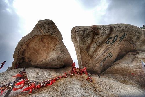 今晚给孩子的睡前故事就讲沉香劈山救母吧