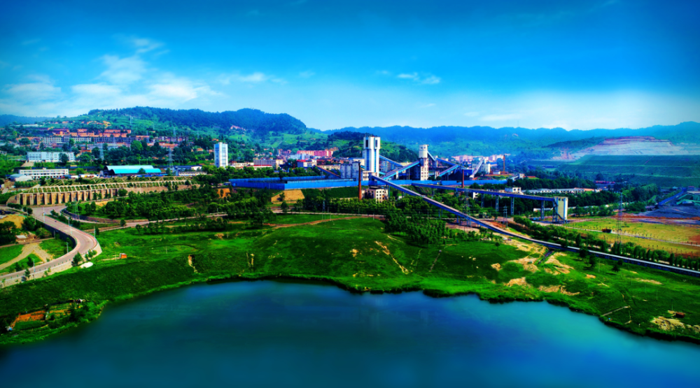 全国首套复杂地质条件下国产化智能化放顶煤工作面在铜川矿业玉华煤矿