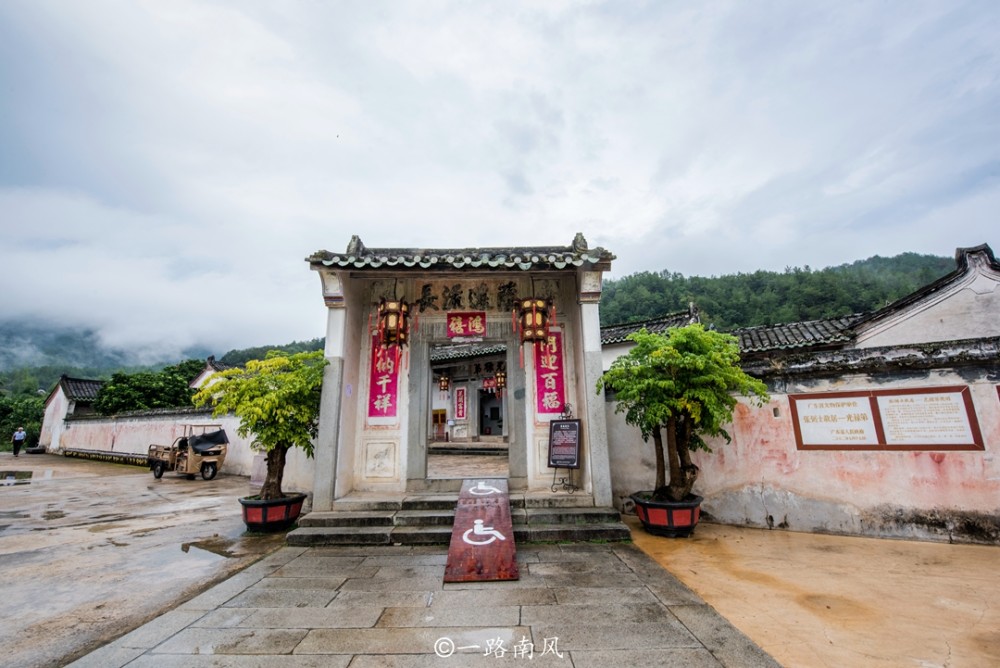 梅州旅游发现豪宅,主人曾是南洋华人首富,财富比清朝国库还多