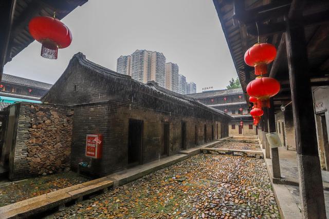 梅州泰安楼,中国五大民居特色建筑之一,极具地域文化特色_腾讯新闻