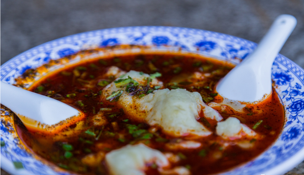 小吃 不仅是特色美食 更是一款保健食品 它已成为柞水的一张靓丽名片