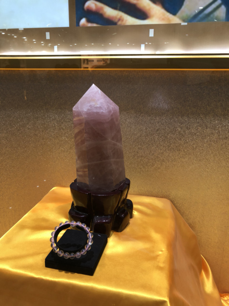 北京地质博物馆水晶制品1